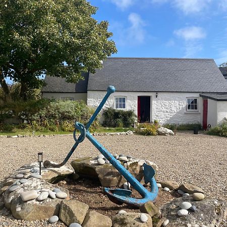 The Dairy @ Trefechan Wen Goodwick ภายนอก รูปภาพ