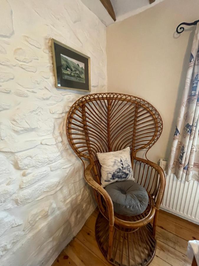 The Dairy @ Trefechan Wen Goodwick ภายนอก รูปภาพ